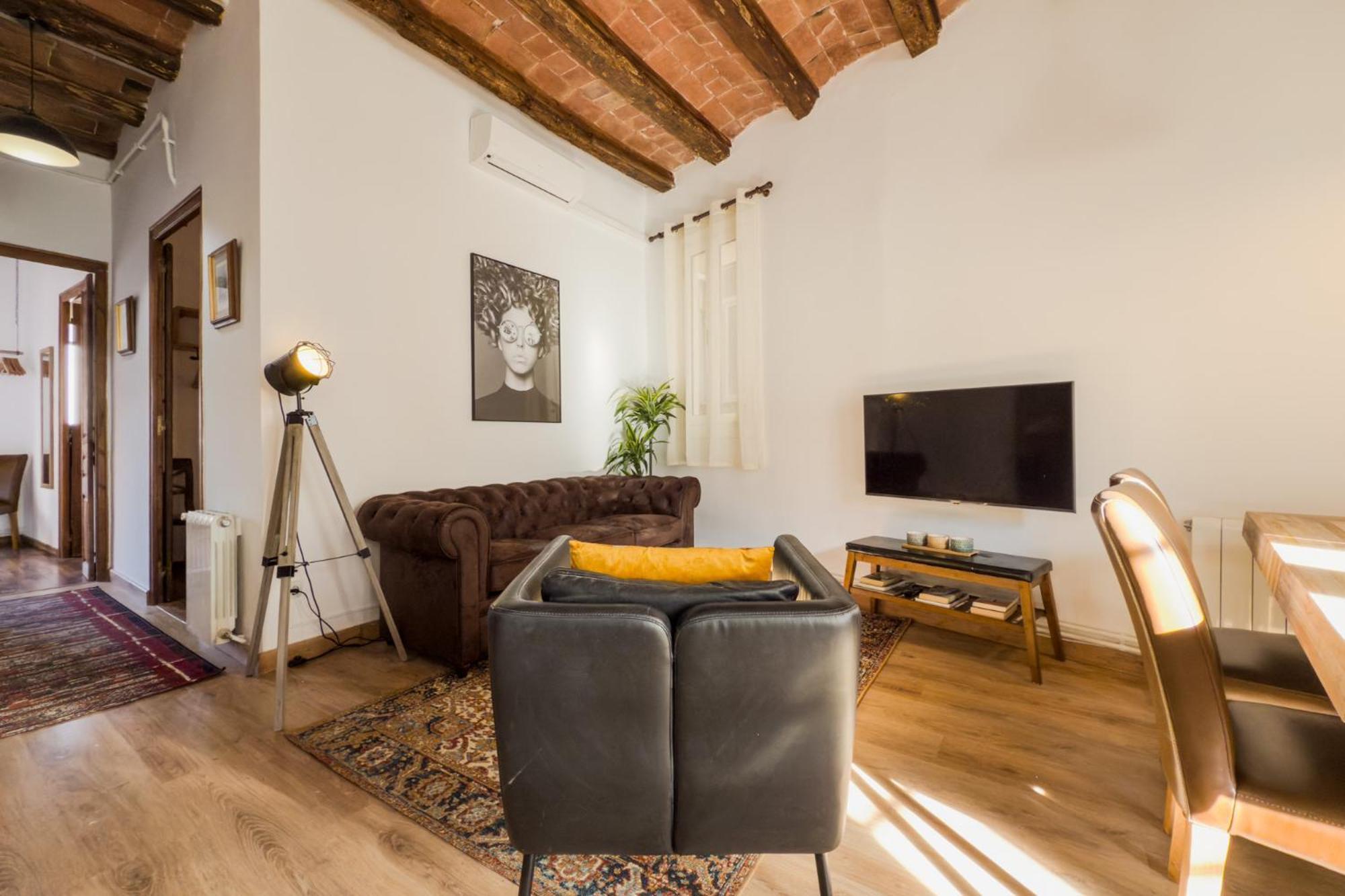 Magalhaes - Trad Flat In Poble Sec, Near Ramblas Барселона Экстерьер фото