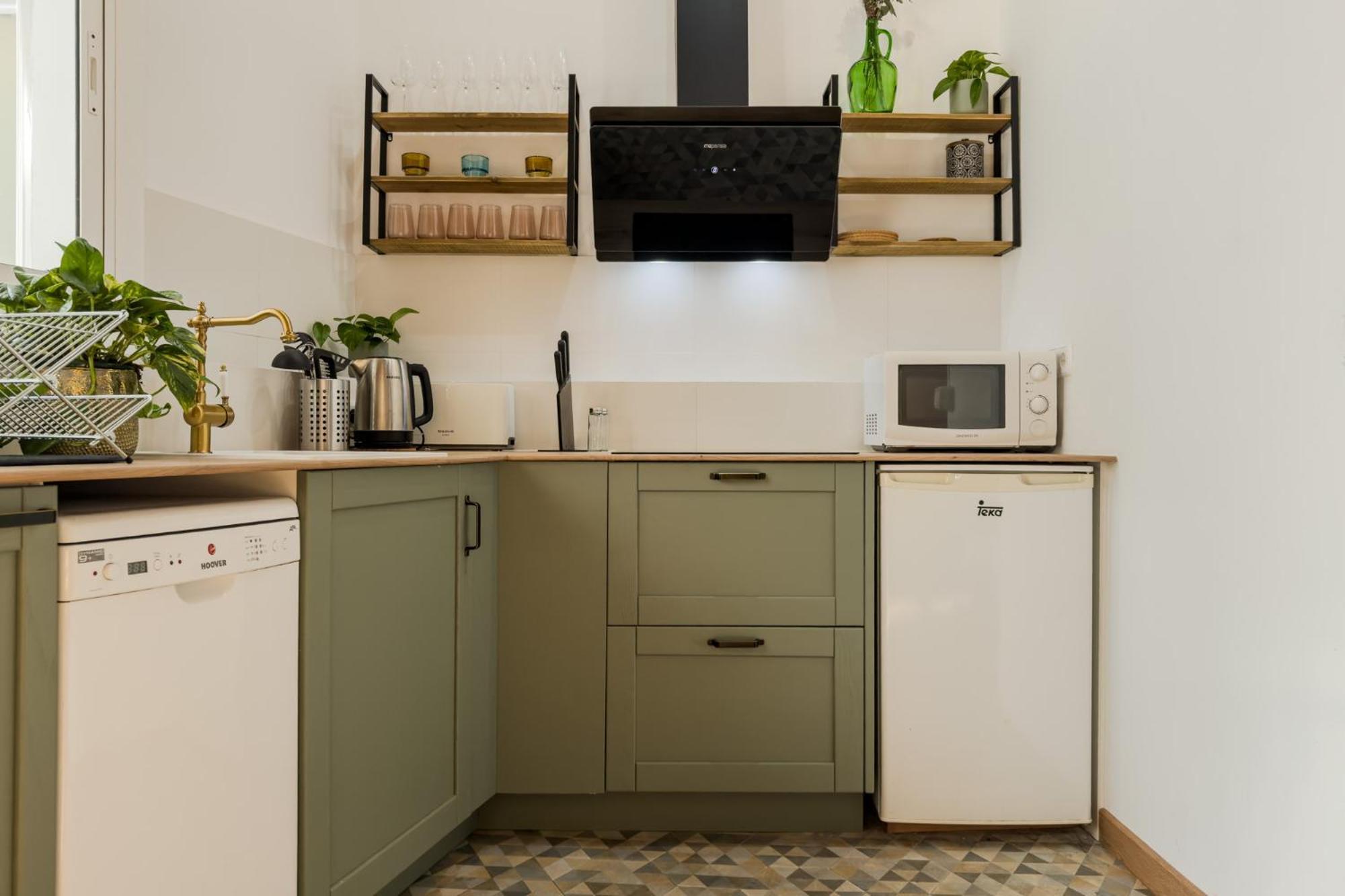Magalhaes - Trad Flat In Poble Sec, Near Ramblas Барселона Экстерьер фото