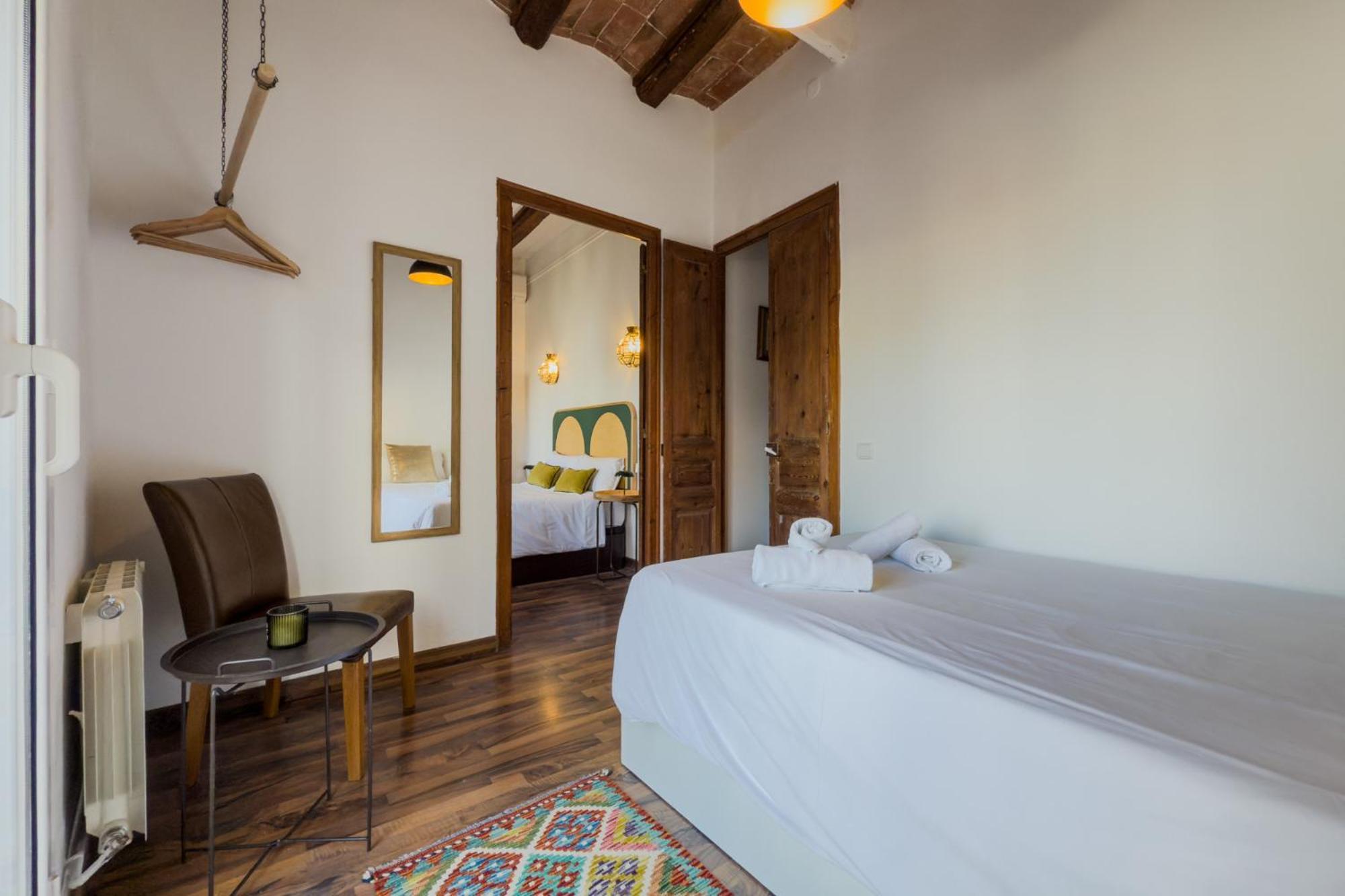 Magalhaes - Trad Flat In Poble Sec, Near Ramblas Барселона Экстерьер фото