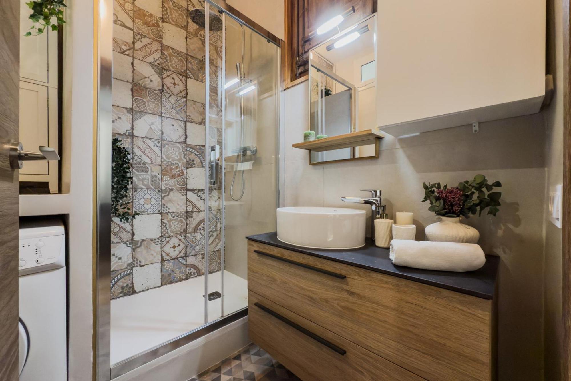 Magalhaes - Trad Flat In Poble Sec, Near Ramblas Барселона Экстерьер фото