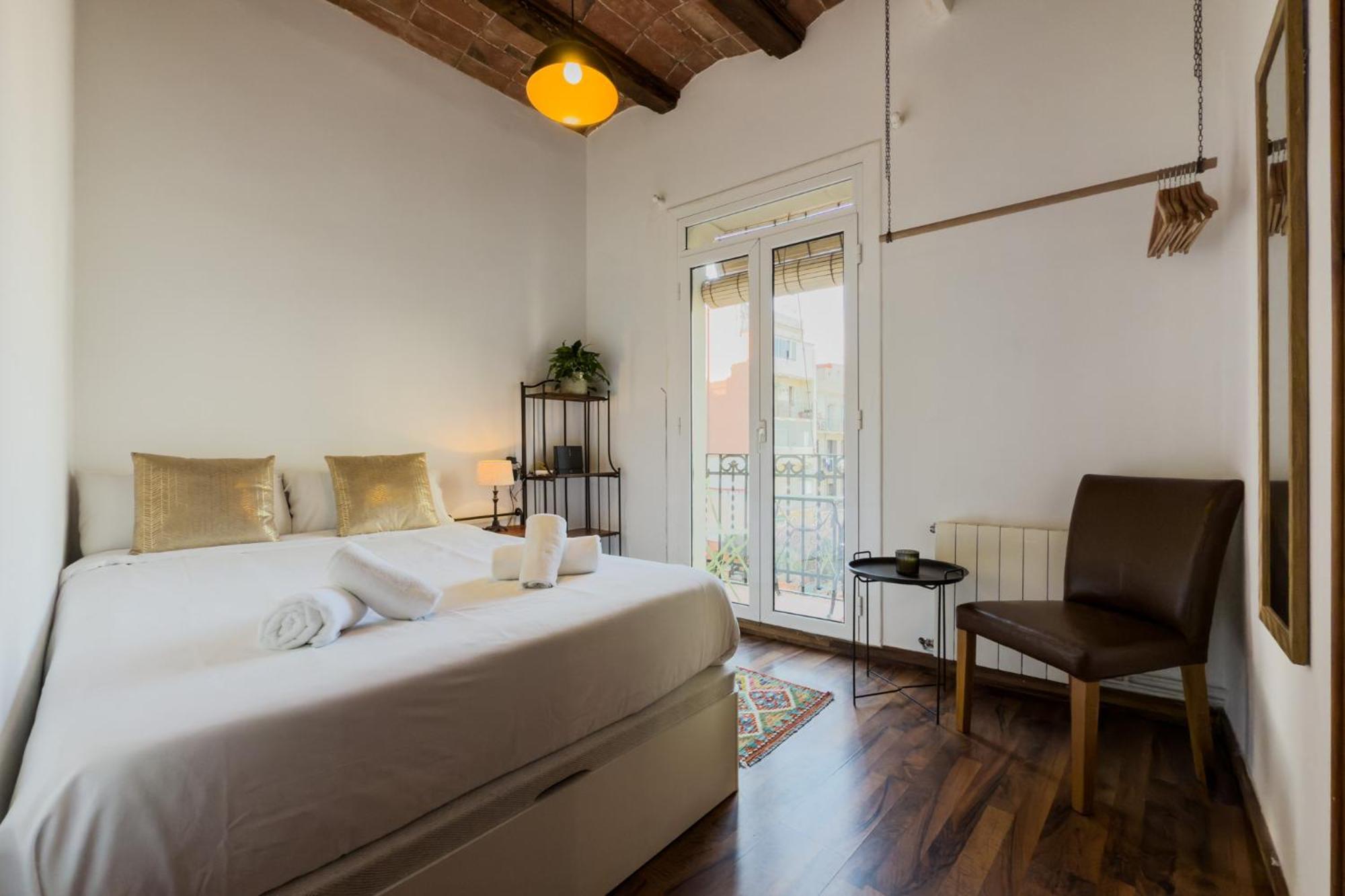 Magalhaes - Trad Flat In Poble Sec, Near Ramblas Барселона Экстерьер фото